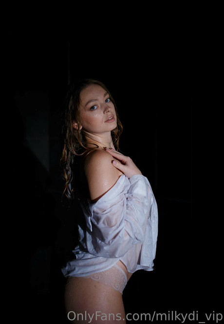 Nagie wyciekłe zdjęcie OnlyFans od Milkydivip