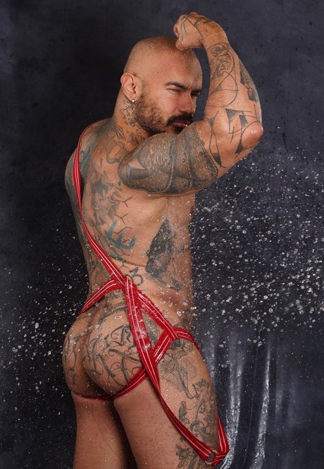 Nagie wyciekłe zdjęcie OnlyFans od Santi Noguera