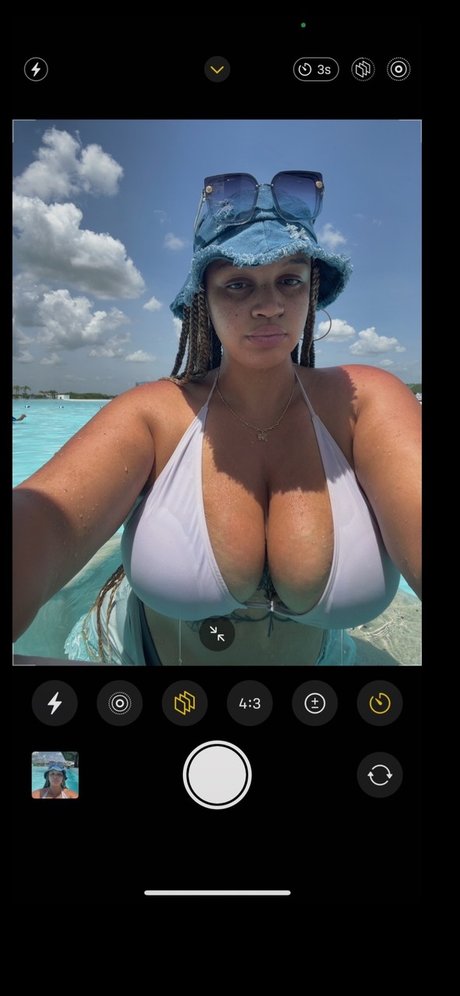 Nagie wyciekłe zdjęcie OnlyFans od 