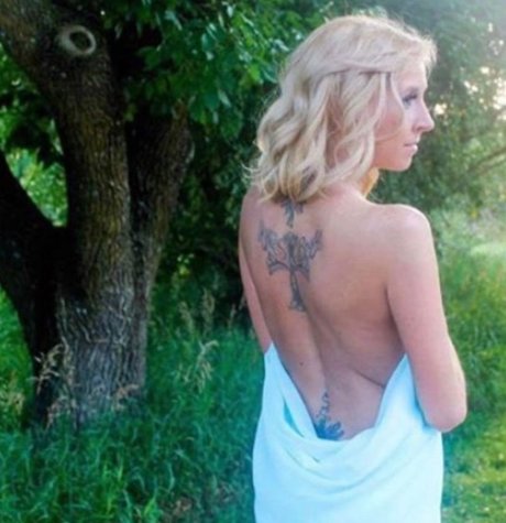 Nagie wyciekłe zdjęcie OnlyFans od Mila Moon