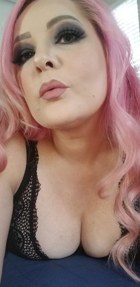 Nagie wyciekłe zdjęcie OnlyFans od Trixie Taylor