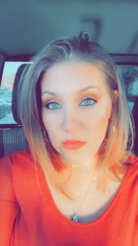 Nagie wyciekłe zdjęcie OnlyFans od Kerri