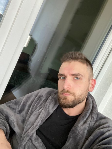 Nagie wyciekłe zdjęcie OnlyFans od Florin Alex