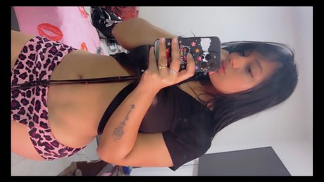 Nagie wyciekłe zdjęcie OnlyFans od Karolina