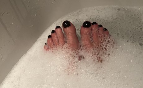 Nagie wyciekłe zdjęcie OnlyFans od Female Foot Fetish  F3