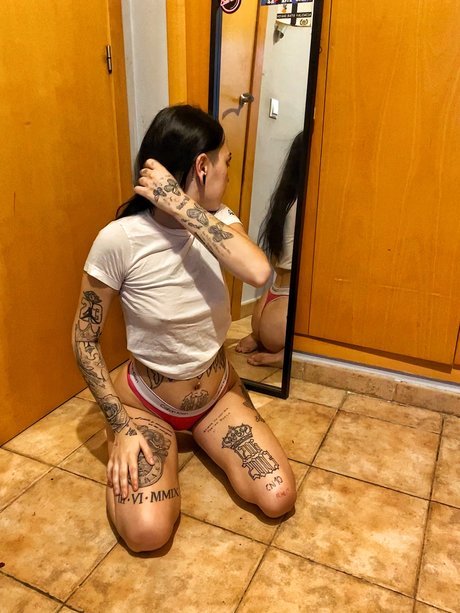 Nagie wyciekłe zdjęcie OnlyFans od Lamamy