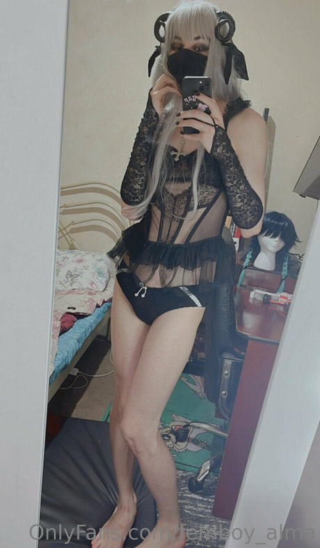 Nagie wyciekłe zdjęcie OnlyFans od Femboyalma