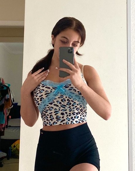 Nagie wyciekłe zdjęcie OnlyFans od Baby Ariel