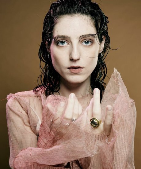 Jasmine van den Bogaerde