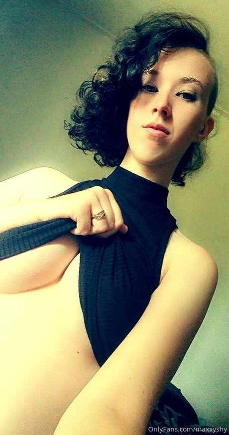 Nagie wyciekłe zdjęcie OnlyFans od Maxxyshy
