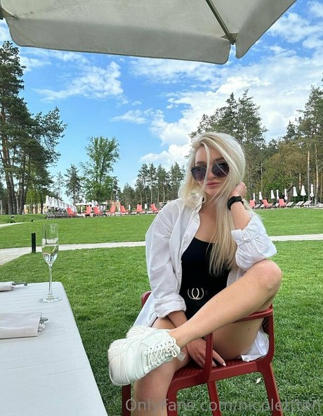 Nicolettten