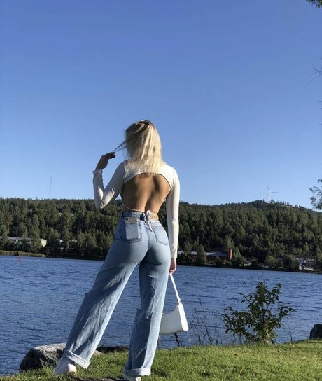 Nagie wyciekłe zdjęcie OnlyFans od Arielle Burstrom