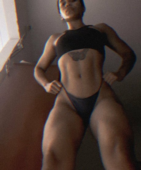 Nagie wyciekłe zdjęcie OnlyFans od Buffmariam