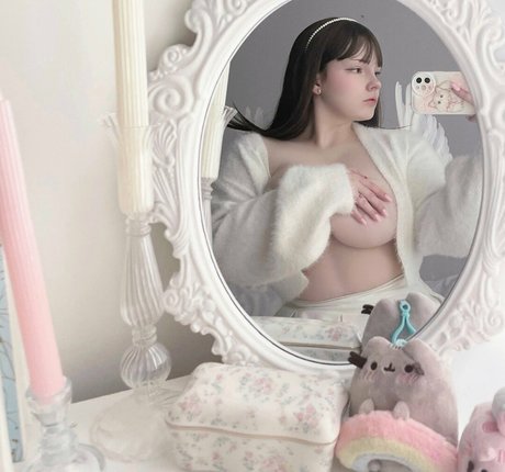 Nagie wyciekłe zdjęcie OnlyFans od Emixomiu