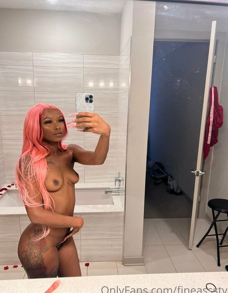 Nagie wyciekłe zdjęcie OnlyFans od Fineasssstv