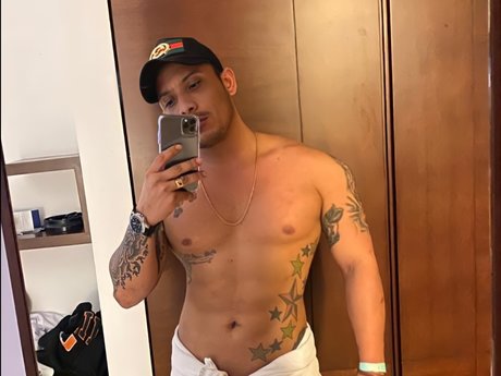 Nagie wyciekłe zdjęcie OnlyFans od Kendry18cm