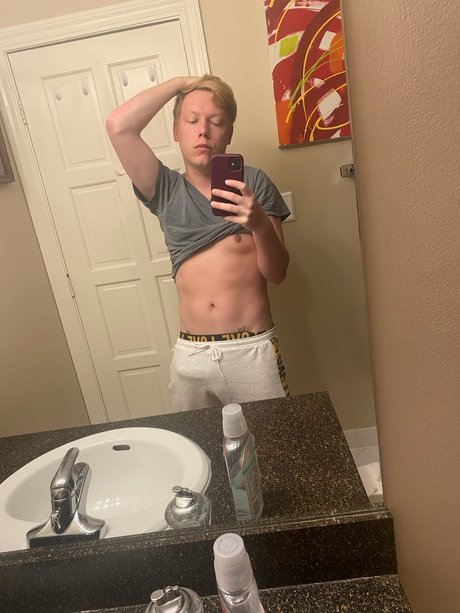 Nagie wyciekłe zdjęcie OnlyFans od Coachsuqer