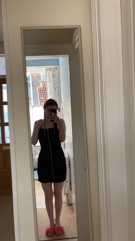 Nagie wyciekłe zdjęcie OnlyFans od Hazel
