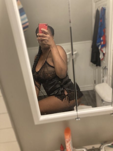 Nagie wyciekłe zdjęcie OnlyFans od Taste Of Mercy
