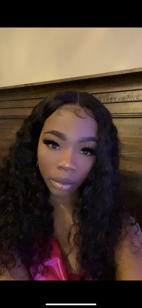 Nagie wyciekłe zdjęcie OnlyFans od Goddess Kellz
