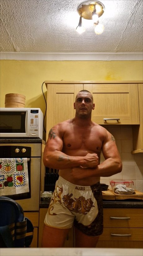 Nagie wyciekłe zdjęcie OnlyFans od Bigandbad