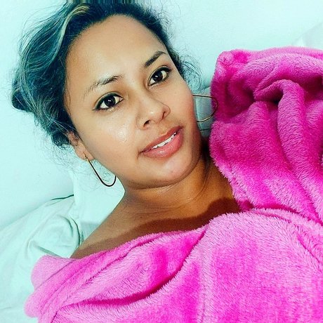 Nagie wyciekłe zdjęcie OnlyFans od Marln Castilllo