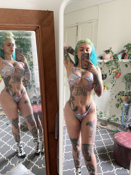 Nagie wyciekłe zdjęcie OnlyFans od Slava Satana