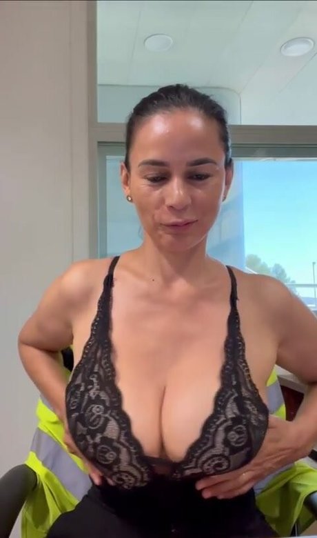 Nagie wyciekłe zdjęcie OnlyFans od Nanda Reyes