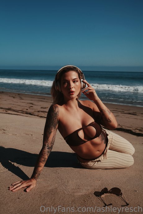 Nagie wyciekłe zdjęcie OnlyFans od Ashley Resch Vip