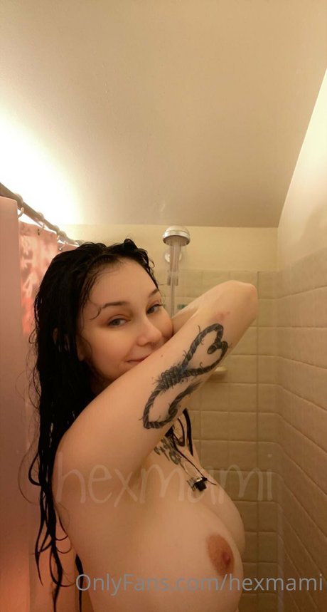 Nagie wyciekłe zdjęcie OnlyFans od Hexmami