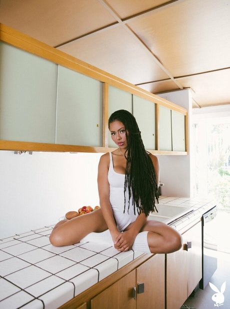 Nagie wyciekłe zdjęcie OnlyFans od Kira Noir