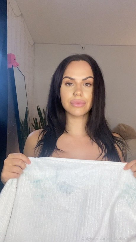 Nagie wyciekłe zdjęcie OnlyFans od Shotsofsimone