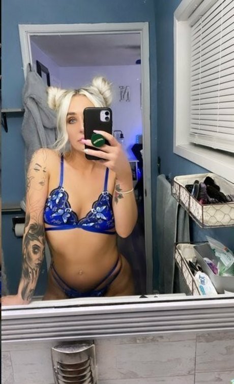 Nagie wyciekłe zdjęcie OnlyFans od Ashley Wolf