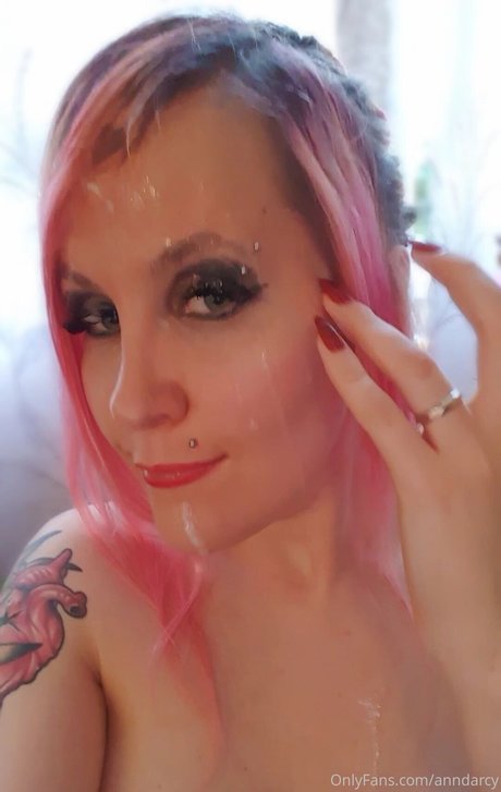 Nagie wyciekłe zdjęcie OnlyFans od Ann Darcy