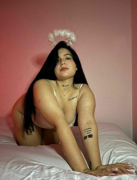 Nagie wyciekłe zdjęcie OnlyFans od Mikaelamvpoficial