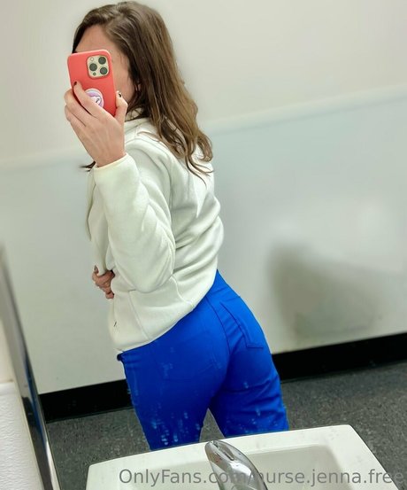 Nagie wyciekłe zdjęcie OnlyFans od Nursejennafree