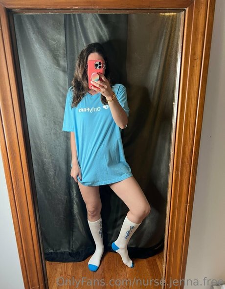 Nagie wyciekłe zdjęcie OnlyFans od Nursejennafree