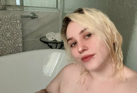 Nagie wyciekłe zdjęcie OnlyFans od Nogitsunespice