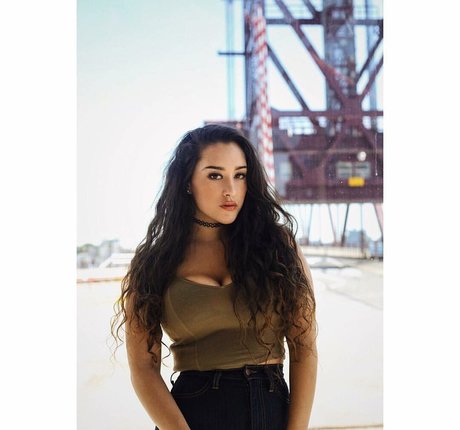 Nagie wyciekłe zdjęcie OnlyFans od Olivia Hailey
