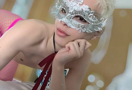 Blonditwink