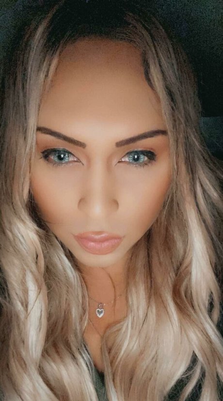 Nagie wyciekłe zdjęcie OnlyFans od Adrianna Vega