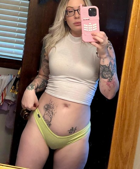 Nagie wyciekłe zdjęcie OnlyFans od Sarah Karuna Satori