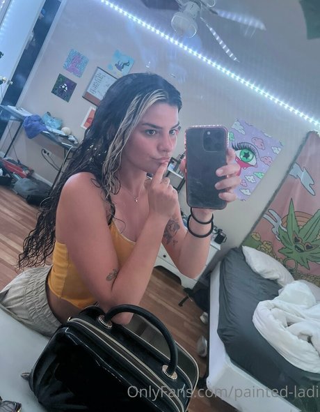 Nagie wyciekłe zdjęcie OnlyFans od Paintedladi