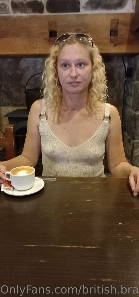 British.braless.hotwifex