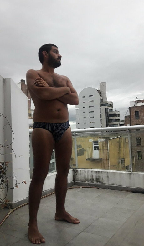 Nagie wyciekłe zdjęcie OnlyFans od Dotpajero