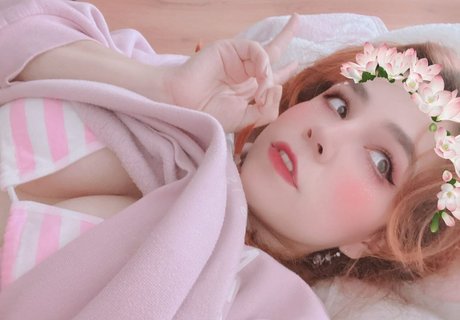 Nagie wyciekłe zdjęcie OnlyFans od Eltraposenpai