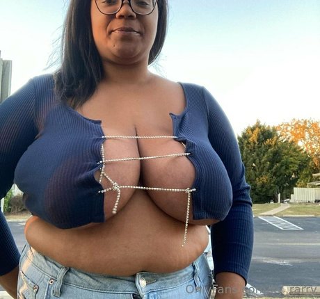 Nagie wyciekłe zdjęcie OnlyFans od Kyrarry
