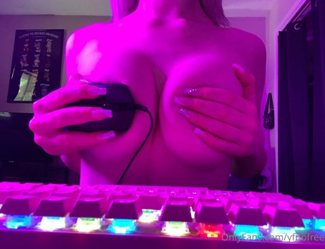 Nagie wyciekłe zdjęcie OnlyFans od Yfpbfree