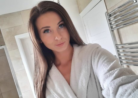 Nagie wyciekłe zdjęcie OnlyFans od Emylou