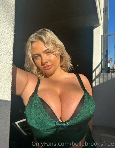 Nagie wyciekłe zdjęcie OnlyFans od Bellebrooksfree